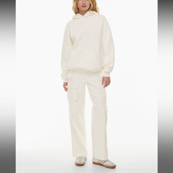Aritzia TNA Picture Light Birch Cargo Pants Size 6 - Picture 1 of 9